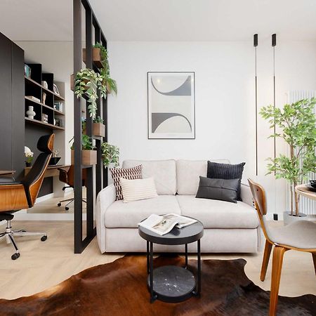 Apartment Sarmacka Wilanow With Parking, Sauna & Gym By Noclegi Renters Warszawa Eksteriør billede