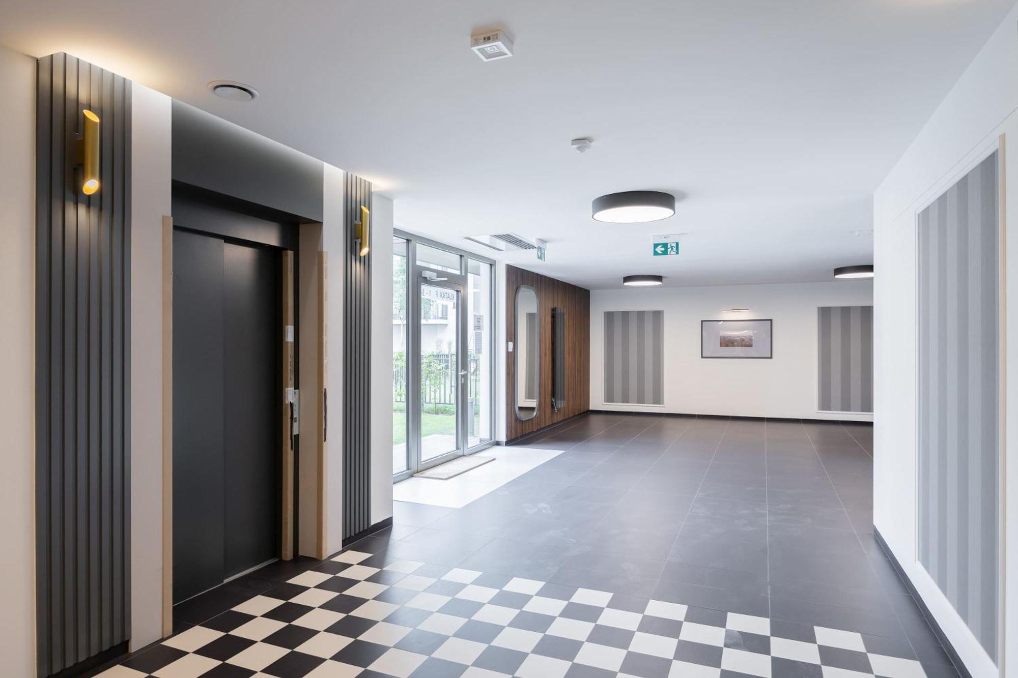 Apartment Sarmacka Wilanow With Parking, Sauna & Gym By Noclegi Renters Warszawa Eksteriør billede