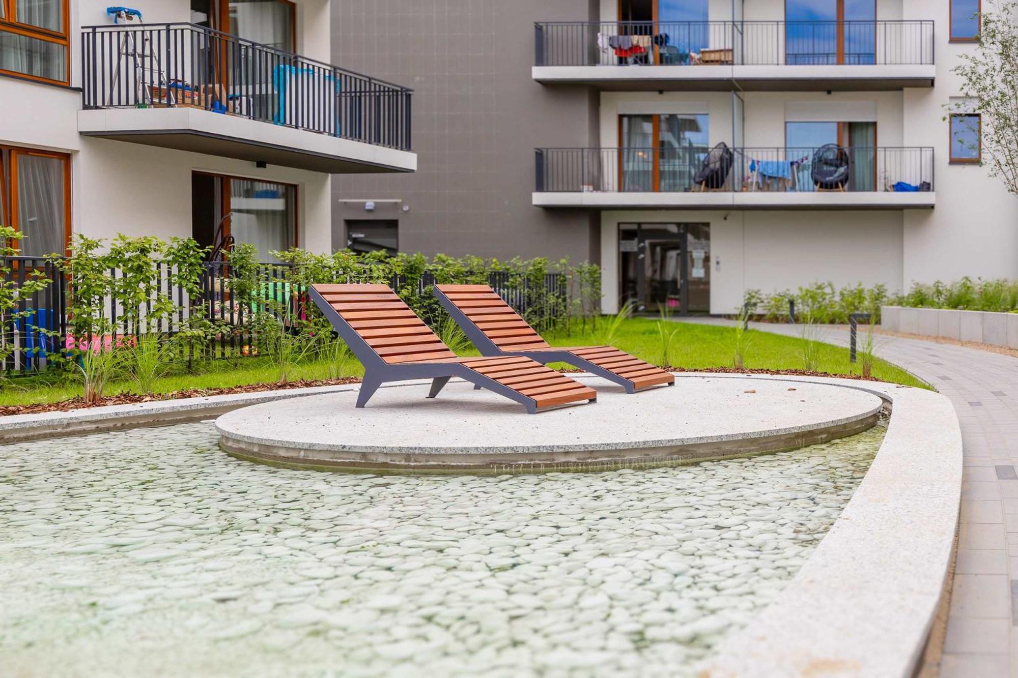 Apartment Sarmacka Wilanow With Parking, Sauna & Gym By Noclegi Renters Warszawa Eksteriør billede